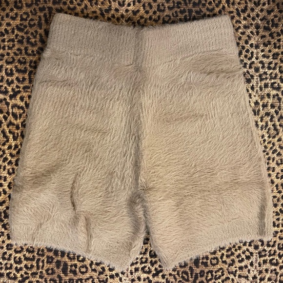 🎉HOST PICK 🎉 NWT Fuzzy Drawstring Shorts by Hidden Brand - Picture 6 of 13